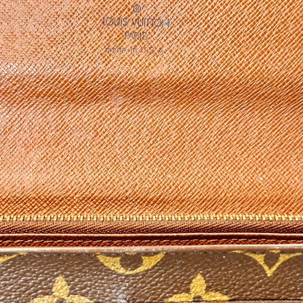 Sold out Monogram The Sarah long wallet with Gold Chain. - Picture 8 of 14